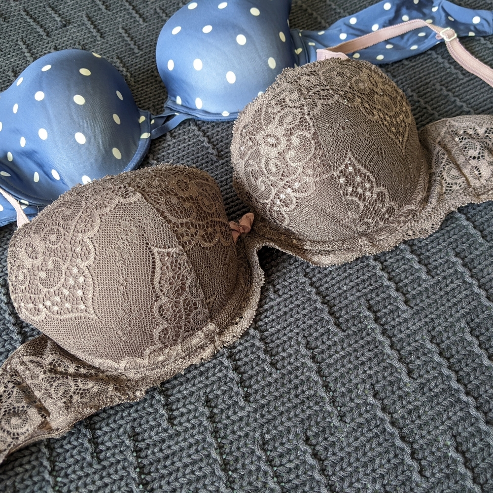 Pair of 34C Demi Bra's - Picture 2 of 13
